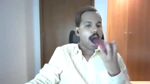 richmussulin813519 online show from June 8, 2026, 4:46 am