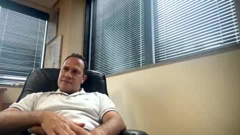 Rick Arian online show from September 19, 2025, 5:02 pm