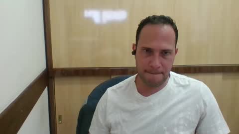 Rick Arian online show from October 29, 2025, 1:46 pm