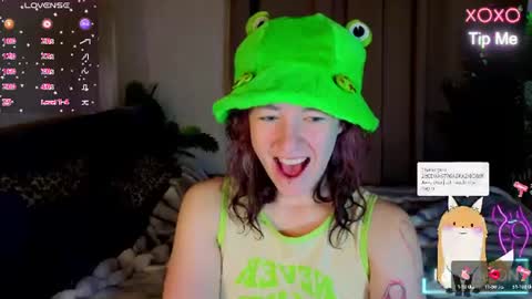 Snapshot of ricki_bloom chatting on July 15, 2026, 1:44 am Ricki online show from July 15, 2026, 1:44 am