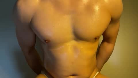 R online show from November 9, 2025, 4:33 am