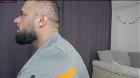 rickymiami1 online show from April 8, 2026, 11:43 am