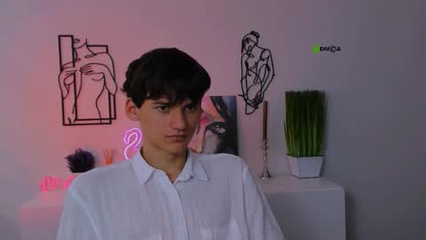 Rico online show from October 7, 2025, 8:33 am