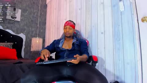 RicoBrowm online show from December 24, 2024, 3:38 am