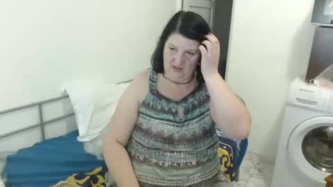 Snapshot of ridemerafsuzana chatting on January 31, 2025, 6:57 pm Ridemeraf online show from January 31, 2025, 6:57 pm