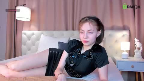 rihanna_walker online show from November 16, 2025, 1:22 am