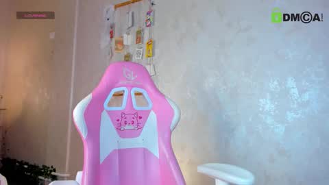 rihanna_walker online show from November 21, 2025, 1:15 am