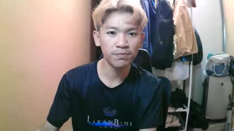 riiichie12 online show from October 16, 2025, 9:43 am