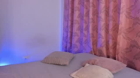 Riley online show from April 14, 2026, 9:54 pm