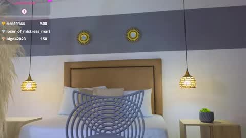 Riley Sierra online show from December 26, 2024, 3:31 pm