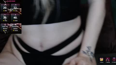 rileylannax online show from April 21, 2026, 3:57 am