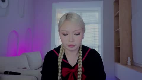 rileymee online show from September 13, 2025, 3:39 am