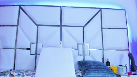 Riley online show from February 6, 2025, 2:37 pm