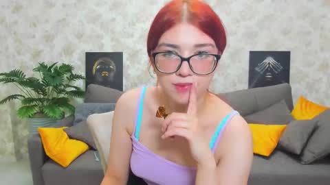 Rina online show from September 10, 2025, 8:58 am