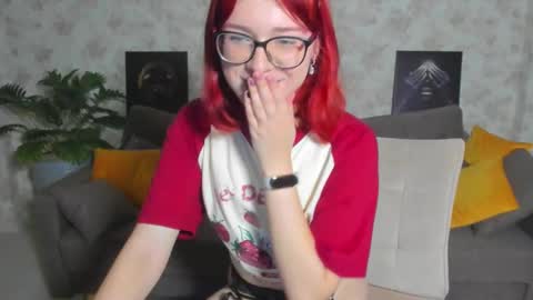 Rina online show from September 15, 2025, 8:03 am