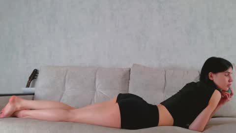 RINA online show from April 18, 2026, 6:50 am