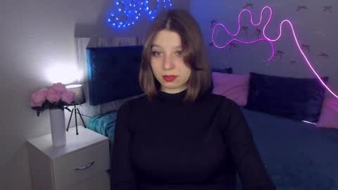 rinacake online show from April 3, 2026, 10:35 am