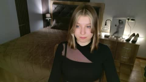 Snapshot of rinacake chatting on June 2, 2026, 10:50 am rinacake online show from June 2, 2026, 10:50 am