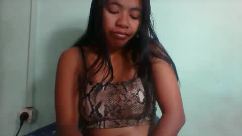 rinah856024 online show from September 12, 2025, 5:07 am