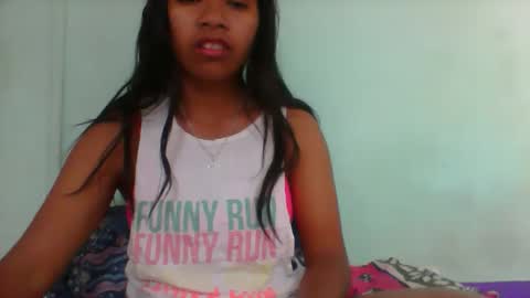 rinah856024 online show from September 23, 2025, 4:37 am