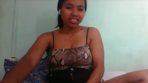 rinah856024 online show from November 19, 2025, 7:14 pm