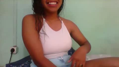 Snapshot of rinah856024 chatting on December 21, 2025, 7:15 am rinah856024 online show from December 21, 2025, 7:15 am