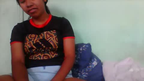 Snapshot of rinah856024 chatting on December 22, 2025, 7:38 am rinah856024 online show from December 22, 2025, 7:38 am