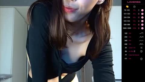 Rina online show from October 22, 2025, 5:19 am