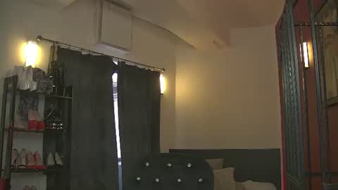 rinathequeen online show from March 2, 2025, 12:32 pm