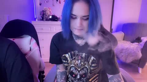   DianaBrite            fansl y online show from December 16, 2024, 6:16 pm