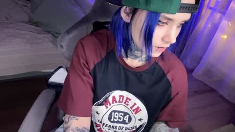   DianaBrite            fansl y online show from January 18, 2025, 5:04 pm