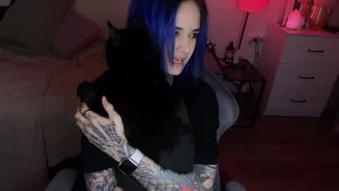   DianaBrite            fansl y online show from February 7, 2025, 3:52 pm