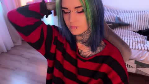   DianaBrite            fansl y online show from October 3, 2025, 12:57 pm