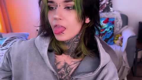   DianaBrite            fansl y online show from April 20, 2026, 1:25 pm