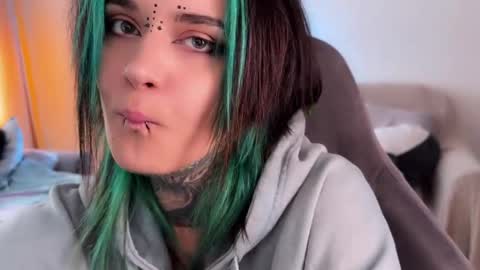 Snapshot of ripper_66 chatting on May 31, 2026, 1:18 pm DianaBrite fansl y online show from May 31, 2026, 1:18 pm
