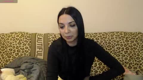 riri_mojo_92 online show from March 15, 2026, 11:22 pm