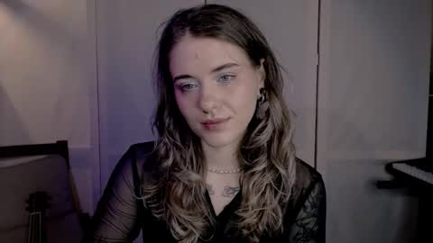 risha_laass online show from January 17, 2025, 7:05 pm