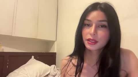 risingqueen online show from March 16, 2026, 3:12 am