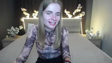 Snapshot of ritakiskis chatting on May 2, 2026, 8:03 pm ritakiskis online show from May 2, 2026, 8:03 pm