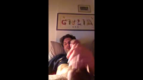 rizzo1980682473 online show from April 19, 2026, 11:29 pm