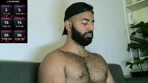 SebasRoa online show from December 17, 2024, 3:39 pm