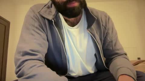 roamexotic00 online show from December 4, 2025, 1:59 am