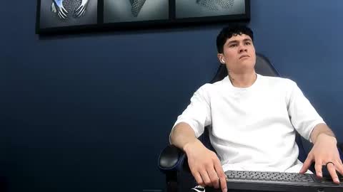 Roan Birkin online show from October 9, 2025, 7:34 pm