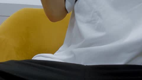 Roan Birkin online show from February 6, 2026, 7:39 pm