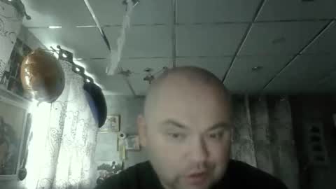 rob18997 online show from November 8, 2025, 9:42 am