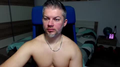 robbyshawz online show from January 3, 2025, 5:17 am