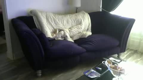 rober10000 online show from November 23, 2025, 9:42 am