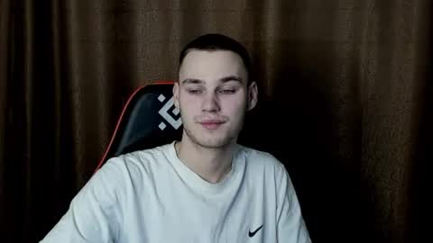 robert10211 online show from January 30, 2025, 7:59 pm