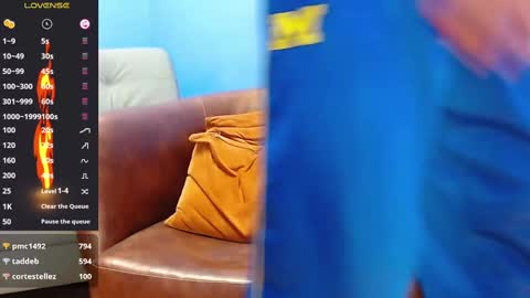 robert_kingg online show from September 29, 2025, 11:15 am