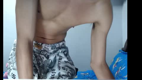 robert_kingg online show from December 17, 2025, 7:25 am